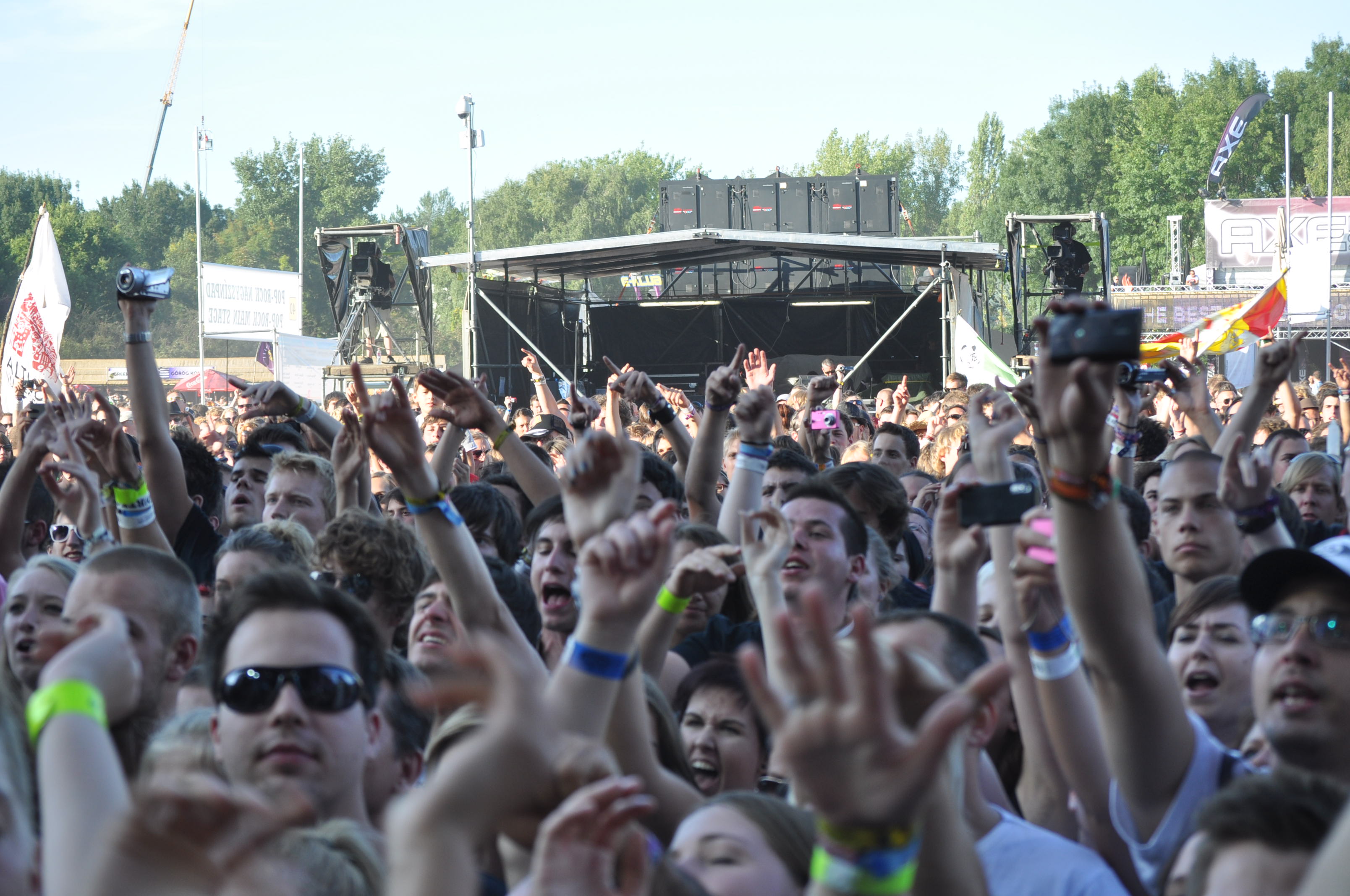 Sziget Day 2 - Party 24/7