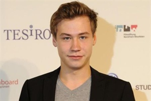 David Kross bekam einen Korb von George Clooney