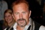 Kevin Costner spricht bei Whitney Houstons Beerdigung