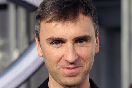 Dior stellt Raf Simons an